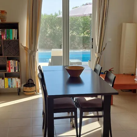 Vila Petra In